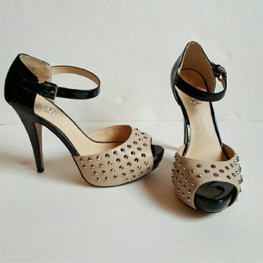 Rock & republic studded heels!